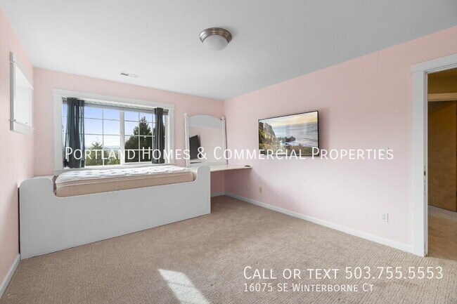 Building Photo - 16075 SE Winterborne Ct