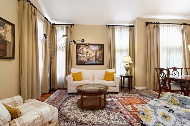 Building Photo - 28921 Via Pasatiempo