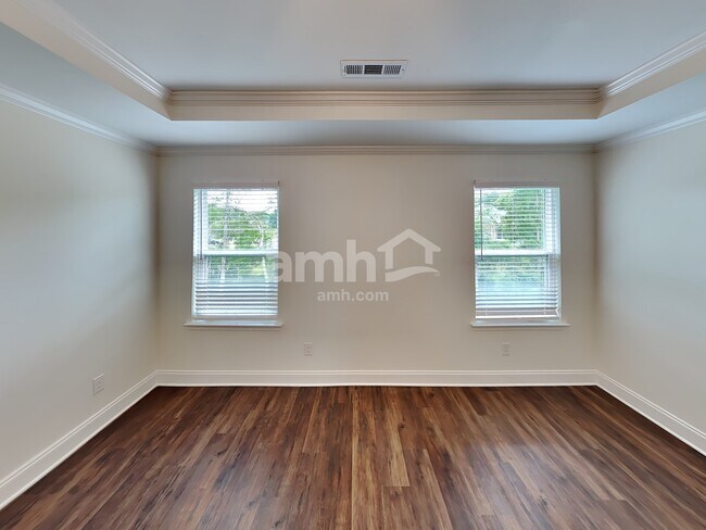 Building Photo - 5944 Hagar Vly Dr