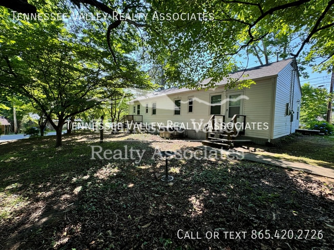 Building Photo - 722 W Outer Dr