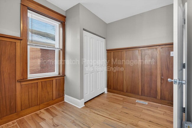 Building Photo - 4762 Alma Ave