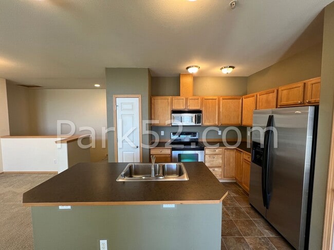 Building Photo - 2 Bedroom Condo in DuPont