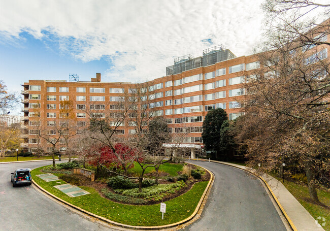4000 Tunlaw Rd NW - Four Thousand Tunlaw