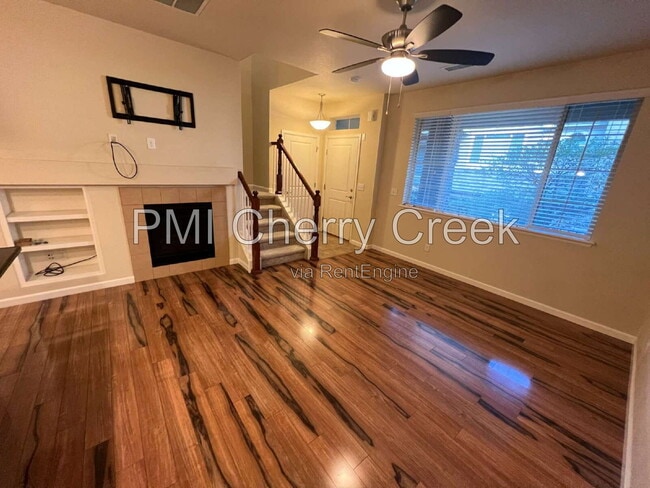 Building Photo - 8159 S Akron Ct