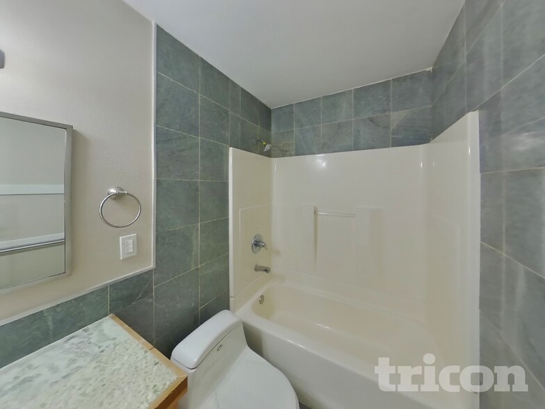 Building Photo - 9413 14th Ave SW