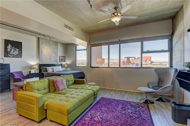 Building Photo - 353 E Bonneville Ave