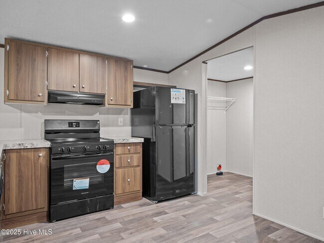 Building Photo - 113 Trott Ln