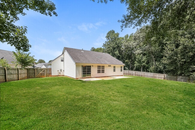 Building Photo - Inviting 3-Bedroom Home in Simpsonville, SC