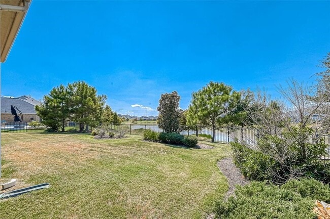 Building Photo - 28214 Evergreen Cove Ln
