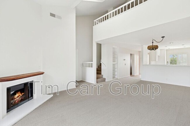 Building Photo - 440 Villa Point Dr