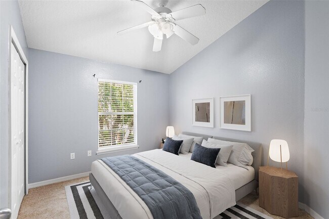 Building Photo - 6745 Breezy Palm Dr