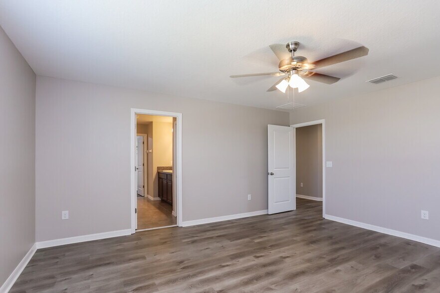Building Photo - 7104 Ozello Trail Ave