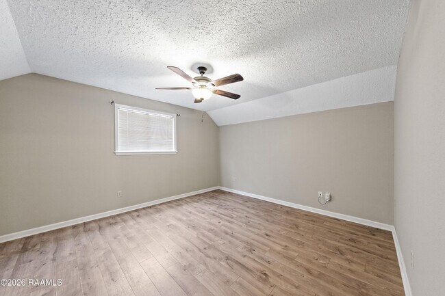 Building Photo - 101 Wisteria Dr