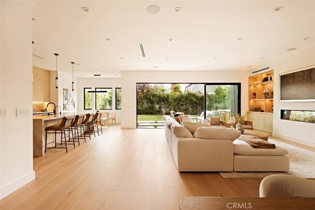 Building Photo - 3962 Alla Rd