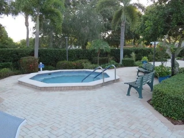 Building Photo - 997 Spinnaker Ct