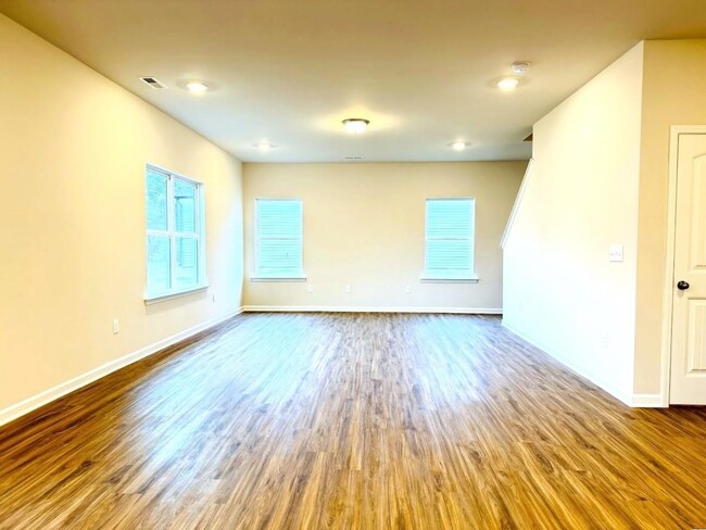Building Photo - 4 Bedroom Single Family Detached for Rent