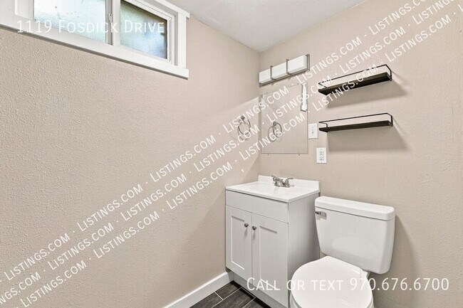 Building Photo - 1119 Fosdick Dr
