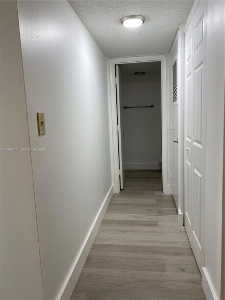 Building Photo - 1075 Riverside Dr