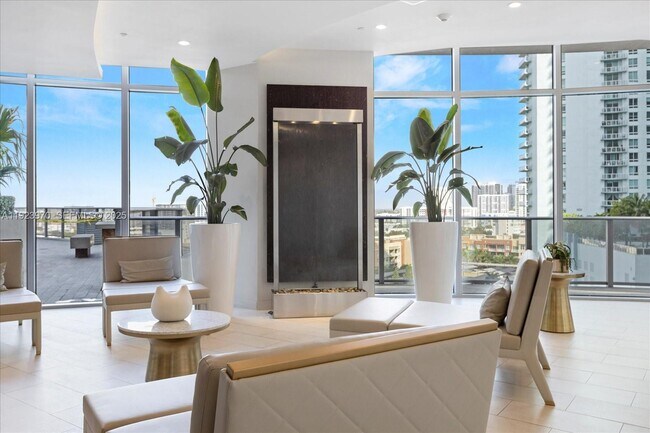 Building Photo - 488 NE 18th St