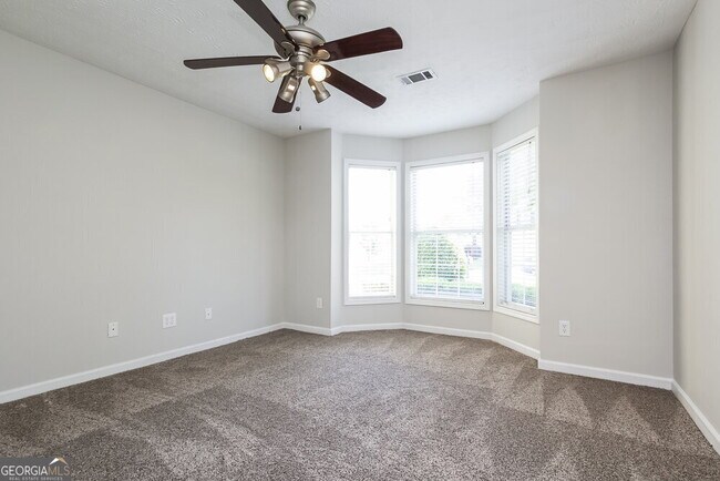 Building Photo - 2585 Fairmont Park Ct