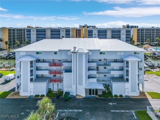 Building Photo - 4531 Bay Beach Ln