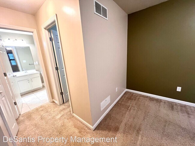 Building Photo - 3 br, 2.5 bath House - 108 Woodcrest Drive