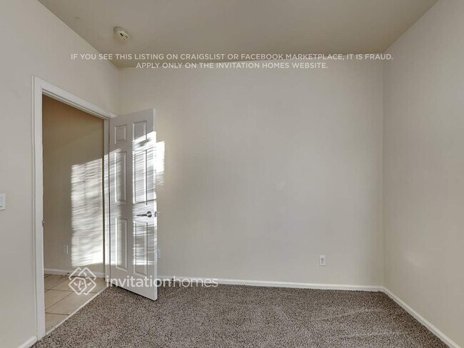 Building Photo - 16414 E 117th Ave