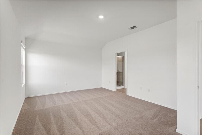 Building Photo - 117 Imola St