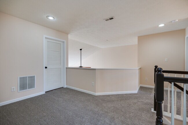Building Photo - 2652 Harrison Ln