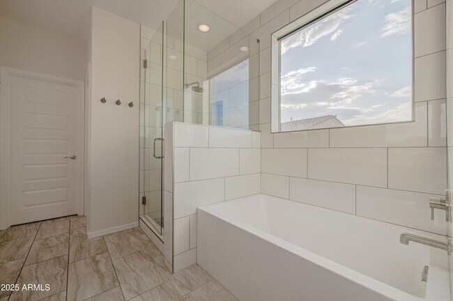 Building Photo - 9856 E Palladium Dr