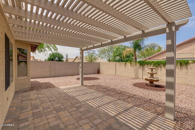 Building Photo - 7716 E Posada Ave