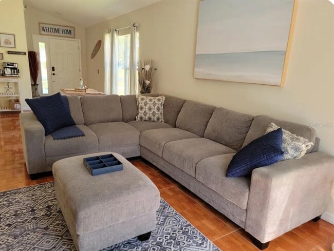 Building Photo - 913 Lake Berkley Dr