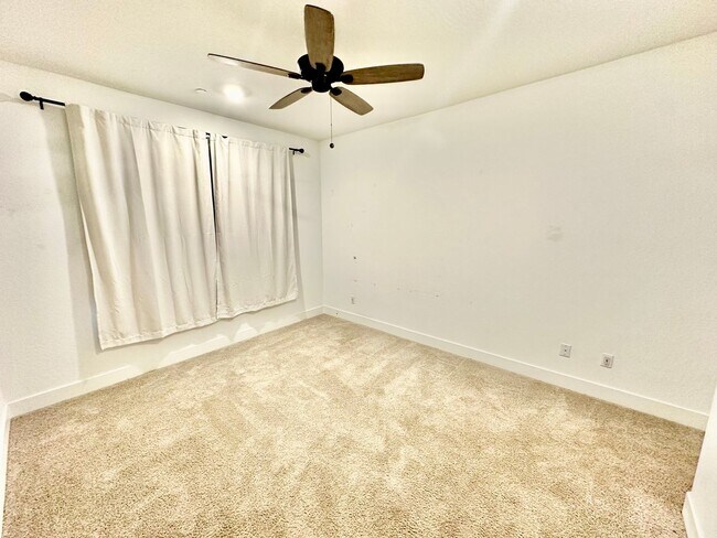 Building Photo - Newly Built Clovis 3/2