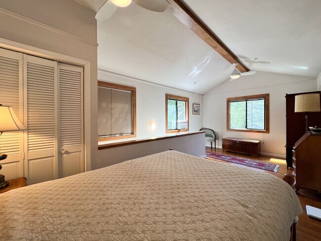 Building Photo - 3138 Browns Valley Rd