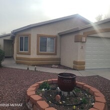 Building Photo - 8445 S Burien Rd