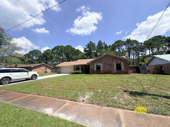 Building Photo - Beautifully Updated 3BR Home in Mary Esther!