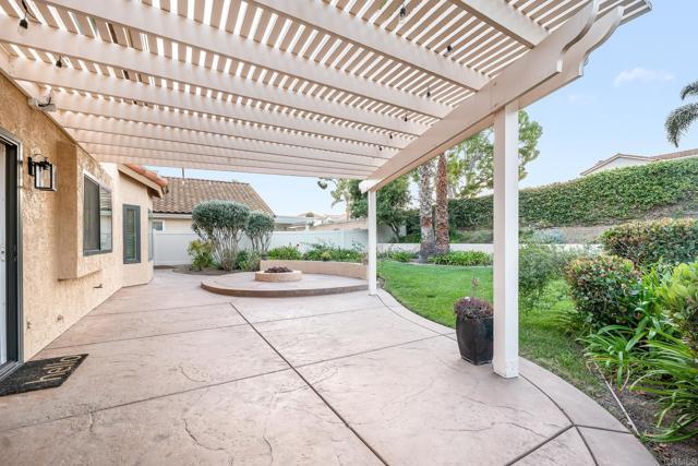 Building Photo - 1996 White Birch Dr