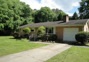 Building Photo - 3 bedroom/1 bathroom- Fenton Mill Road