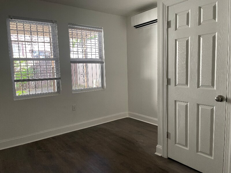 Building Photo - 4465 Leiper St