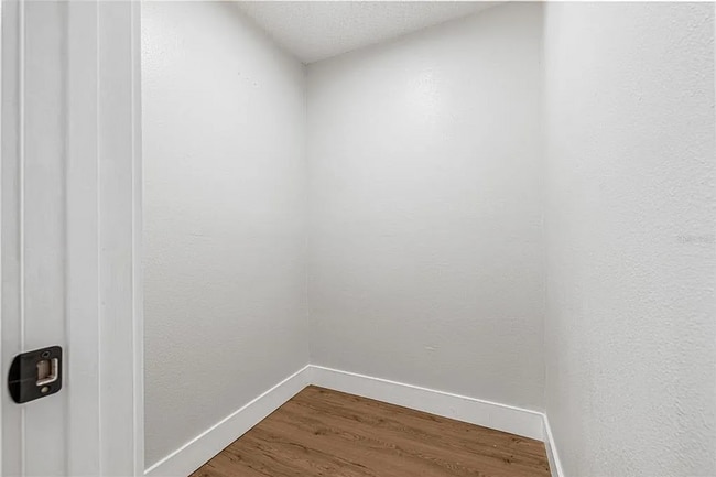 Building Photo - Charming 3-Bedroom Home with Large Fenced ...