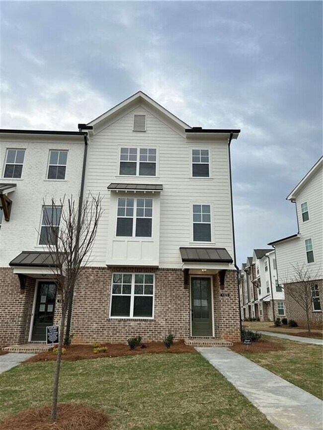Primary Photo - End-Unit 3-Bedroom Townhome for Rent in Pr...