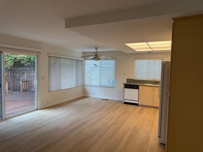 Building Photo - Spacious Corner Lot Home with Upgraded Fea...