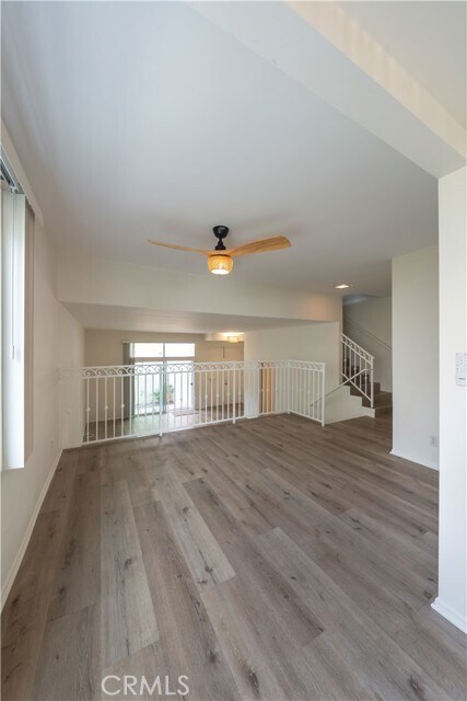 Building Photo - 423 2nd St