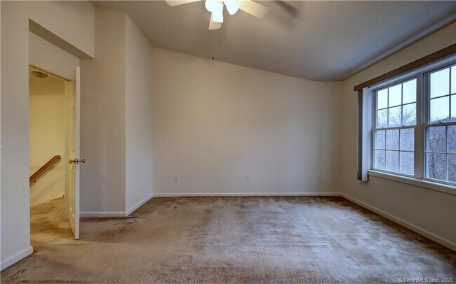 Building Photo - 60 Grove St