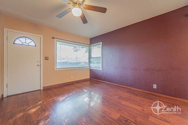 Building Photo - 2502 Fairmount Ave