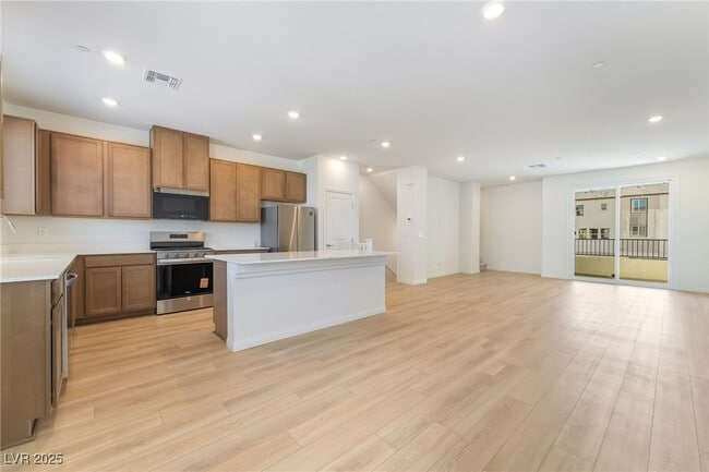 Building Photo - 9237 Soho Sky Ct