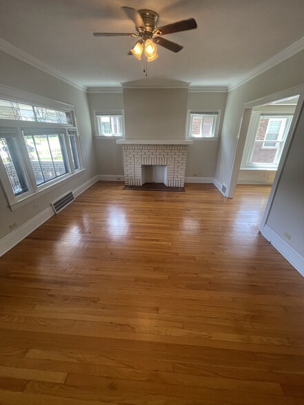 Primary Photo - 2172 Bunts Road