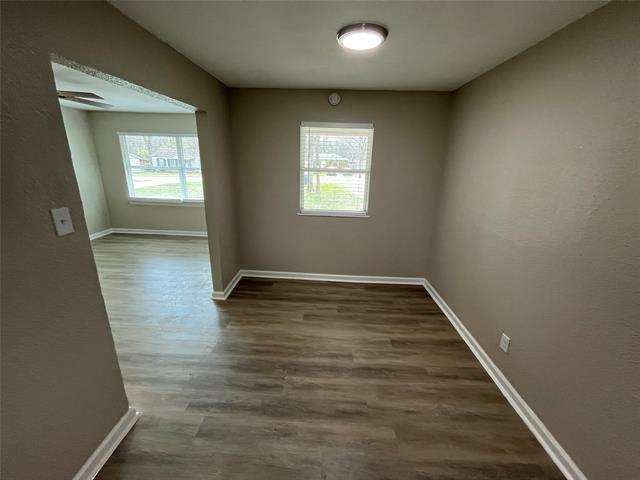 Building Photo - 577 W 6th St