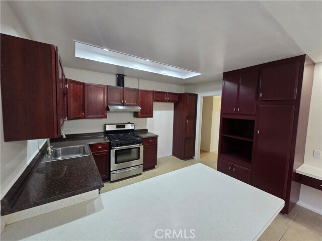 Building Photo - 16572 Delton Cir
