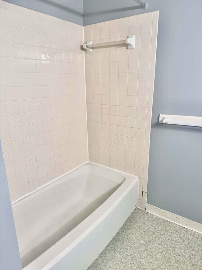 Building Photo - 8630 Lane Ave